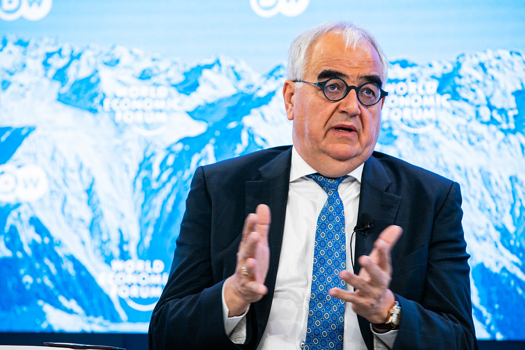 Wat is het vermogen van Paul Stoffels?